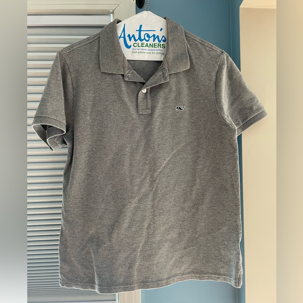 Vineyard Vines gray extra small polo